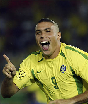 Ronaldo Brazil 2002 on Yup  I Did It Again    The Great Ronaldo  Albeit With His Own Hair