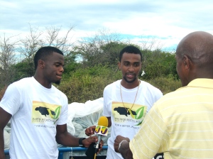 Earth Wise Recycling Jamaica gives an interview to Television Jamaica. This is a new company headed by young entrepreneurs. They took away all our recycled plastics at the end of the day. (My photo)